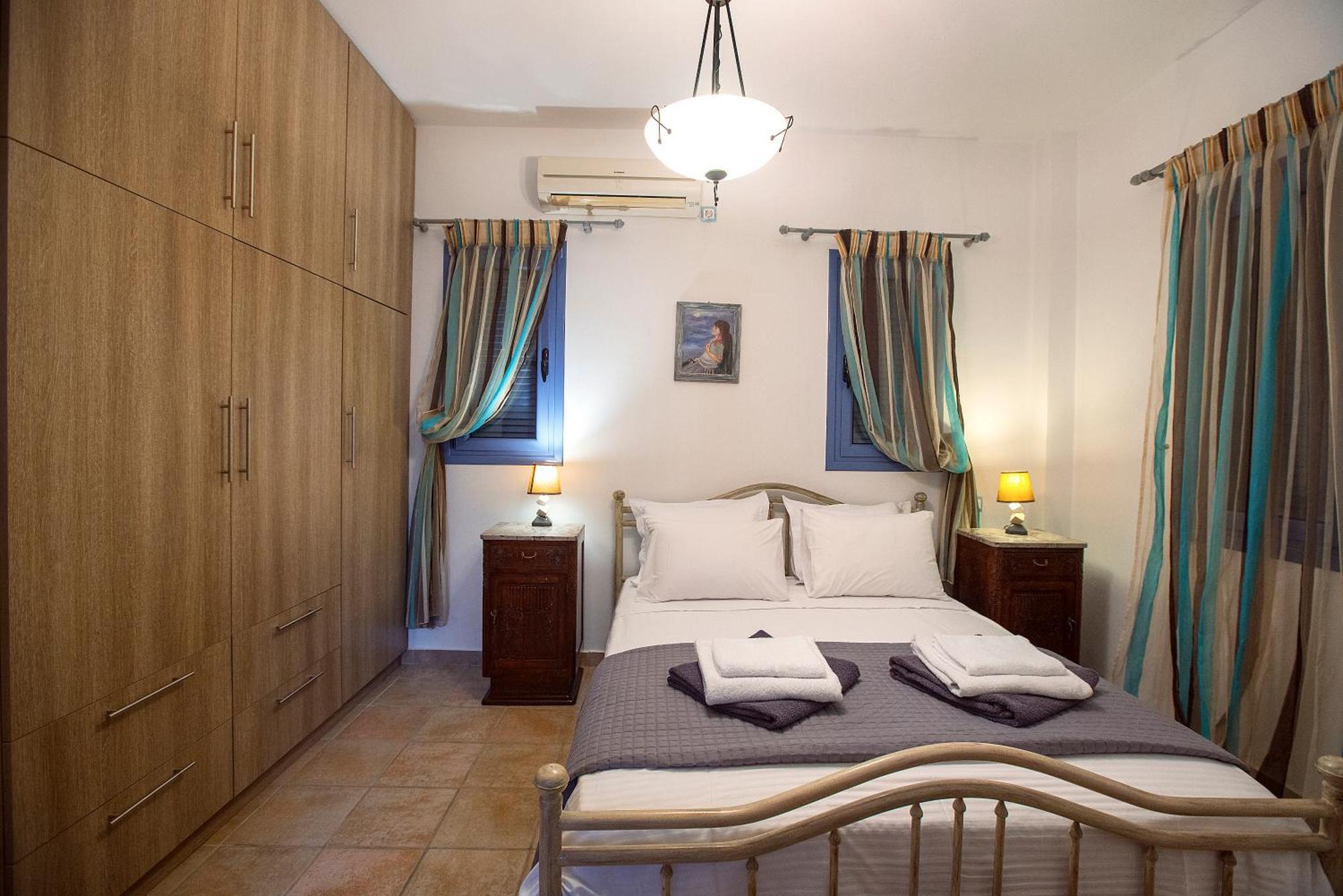 Njv Plus K Aegina Bagian luar foto